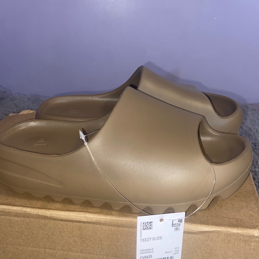 Yeezy Slides